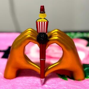 NWT CUSTOM MADE BEADED PEN